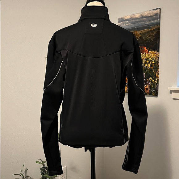Sugoi Performance Reflective Jacket - Picture 13 of 16